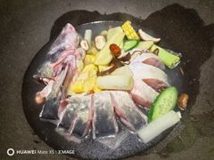 鲜潭蒸汽石锅江团鱼-鲜潭蒸汽石锅鱼(五道口购物中心店)