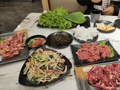 -啊美丽炭火烤肉(滑翔一店)