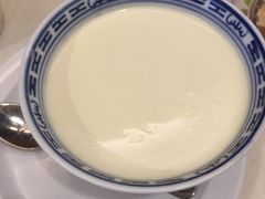 -新大咀港式茶餐厅(宝山万达店)