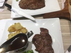 -必胜客(证大大拇指店)