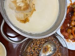 -红岩美食坊(伊春市伊春区)