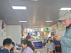 -敖特尔布里亚特美食坊(世纪花苑店)