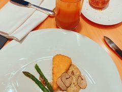 -迪拜帆船酒店海底餐厅