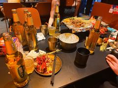 -何师烧烤Pro ·江湖川菜·小龙虾·精酿啤酒(太古里旗舰店)