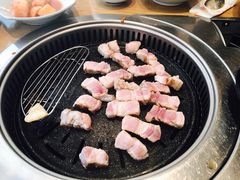 烤五花肉-黄金牧场(明洞总店)