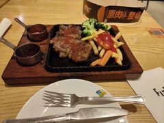 -菲滋意式餐厅(银泰百货金华江南店)