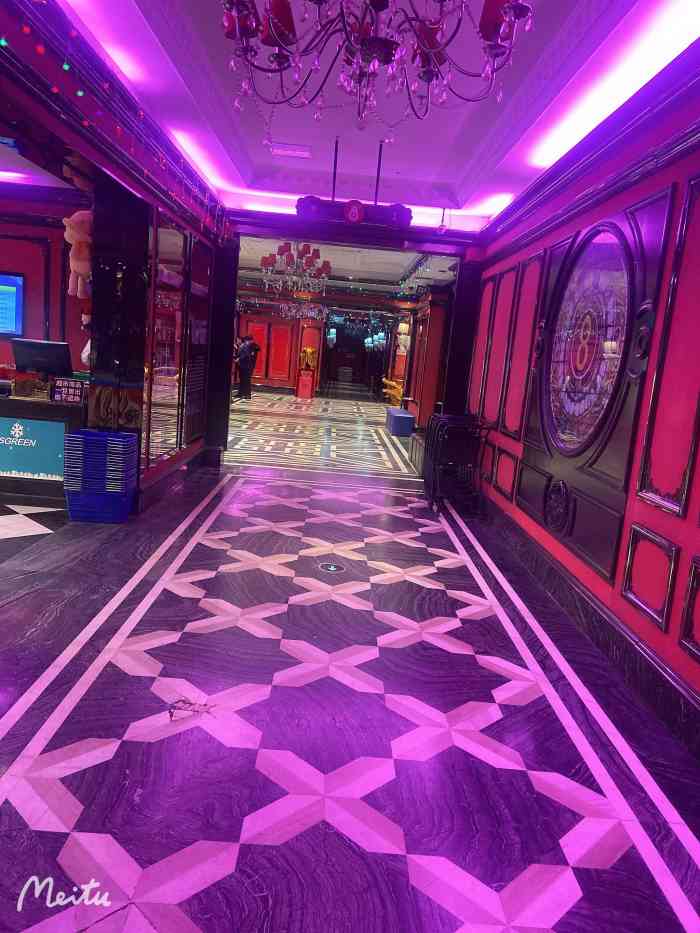 空间8度量贩ktv(太原街店)-"团购的,158,两个小时,觉的还可以吧,.