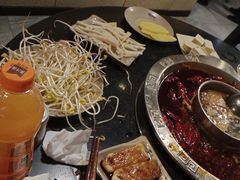 -洞亭火锅(防空洞总店)