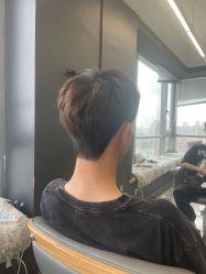 -藤野造型烫发染发