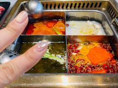 -巴渝瓦肆重庆鲜火锅(宝龙环湖店)