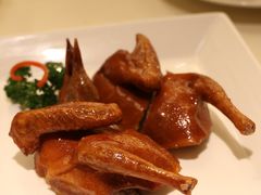 玻璃脆皮乳鸽-利苑酒家(宜安广场店)
