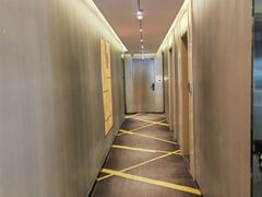 -IU酒店(兰州西关十字地铁站店)