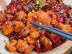 -粉墨特色菜·烧烤音乐酒馆