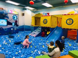 -莫莉幻想儿童乐园(郑州丹尼斯三天地店)