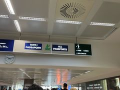 -米兰马尔彭萨国际机场