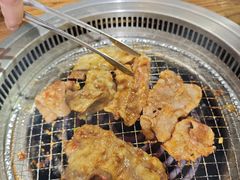 -明洞阿姨·韩式酱蟹烤肉·创意料理(三元桥店)