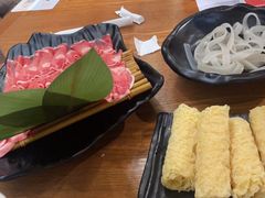 -呷哺呷哺(普陀乐购真北店)