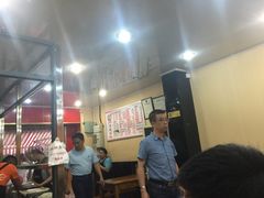 大堂-潘国仙耳光馄饨(黄家阙路店)