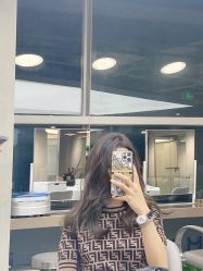 -变画·发型STUDIO