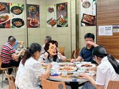 -荣基四海一家·家常菜·海鲜大排档(新安店)