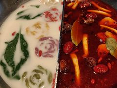 -湊湊火锅·茶憩(新中关购物中心店)