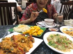 -光海鲜鱼翅餐厅(叻差拉披色路店)