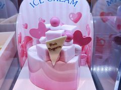 樱桃味甜心蛋糕型冰淇淋-巴黎贝甜(五月花广场店)