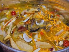 -野菌皇海景野生菌火锅(滨海大道店)
