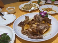 -鹏城人家海鲜酒家·23年老字号(较场尾店)