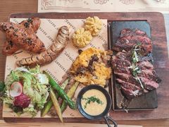 -Mark&Mars Restaurant