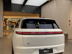 -理想汽车(世纪汇店)