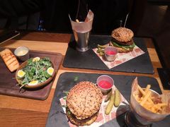 -FAT COW(虹梅路店)