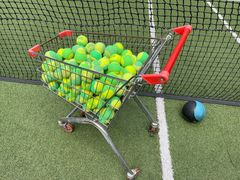 -快网网球俱乐部(长宁区金桥花园球场)