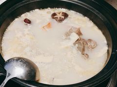 -三人行骨头王火锅(长寿店)