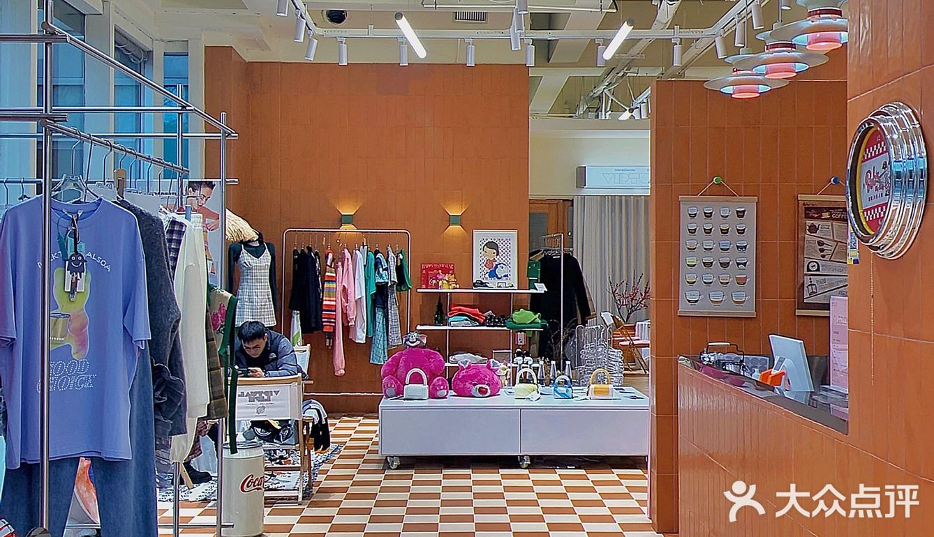 杭州新店｜不是吧‼️买手店里也能藏咖啡店☕️⁉️