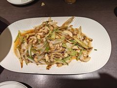-五谷丰登农家院·地道胶东菜·海鲜烧烤(威海店)