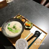 雅乐里新开店的鱼汤面