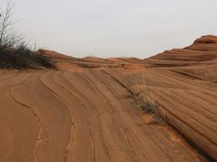 -波浪谷