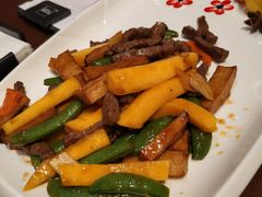 -广州中心皇冠假日酒店·百粤楼