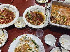 -湖南人家湘菜馆(镇江路店)