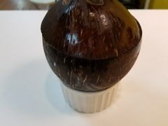 -志龙皇冠吃货椰子铺