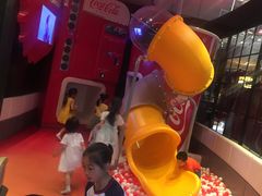 -东方明珠·可口可乐欢乐餐厅