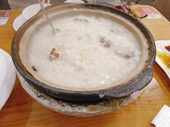 干贝排骨粥-粤仔湾砂锅粥(金太湖店)