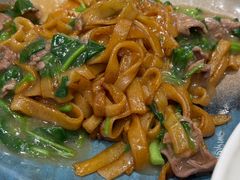 潮界湿炒牛河-潮界(LU·ONE凯德晶萃广场店)