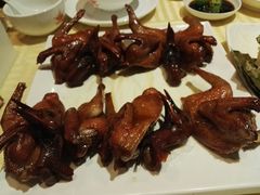 招牌烤乳鸽-石岐佬中山菜馆(张溪店)