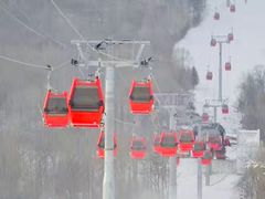 -亚布力新体委滑雪场