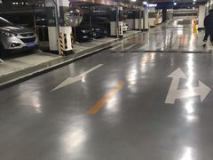 -北京银泰中心-停车场