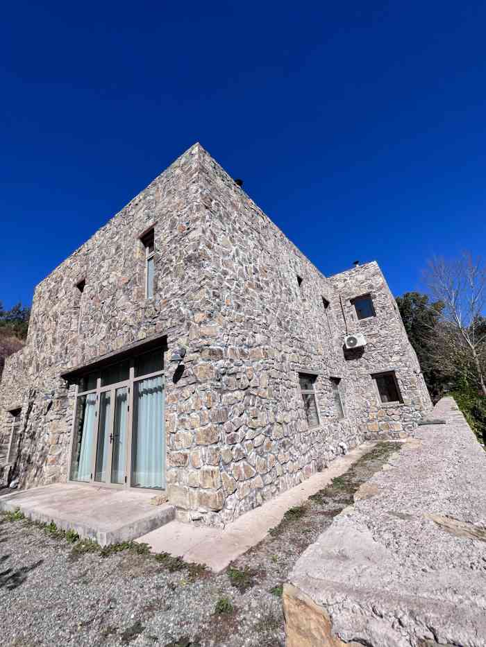 hobo farm-"不吹不黑,放平心态来看,这算是京郊附近一.