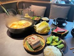 -罗勒家·养生火锅· Bistro(大望路店)