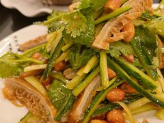 麻辣牛肚拌香菜花生-万人缘酒楼